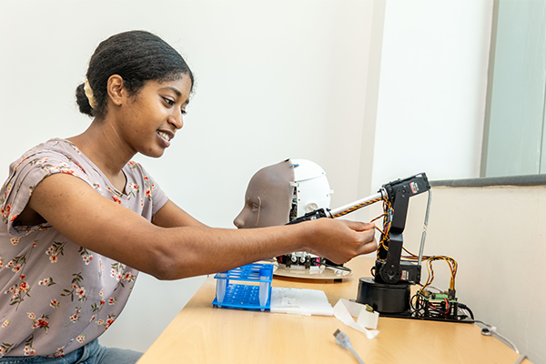 students building robot